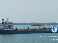 Tankowiec do przewozu ropy/chemikaliów na sprzedaż
