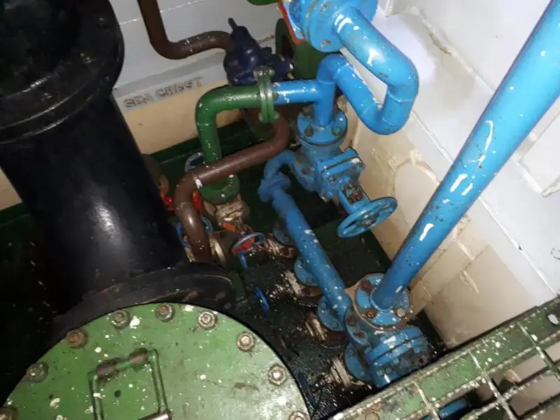 Tankowiec do przewozu ropy/chemikaliów na sprzedaż