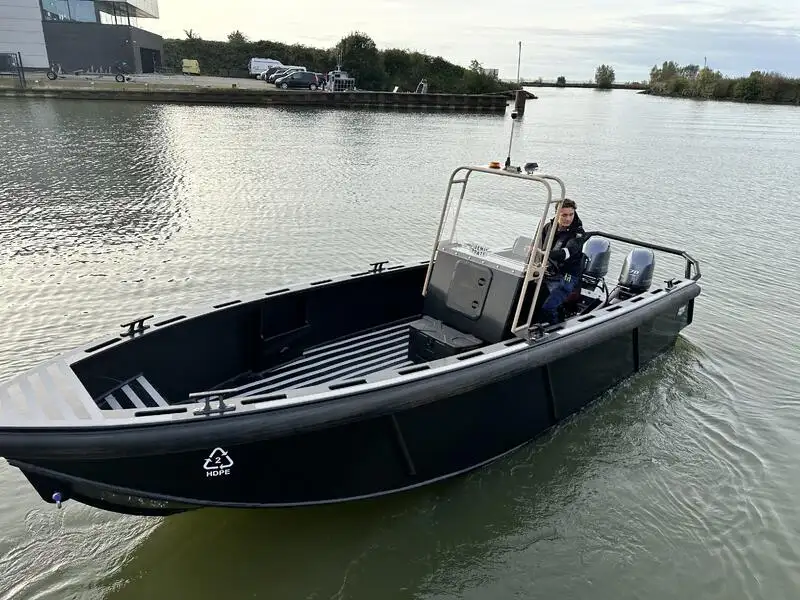 Łódź patrolowa na sprzedaż