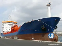 Tankowiec do przewozu ropy/chemikaliów na sprzedaż