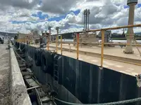 Tankowiec do przewozu ropy/chemikaliów na sprzedaż