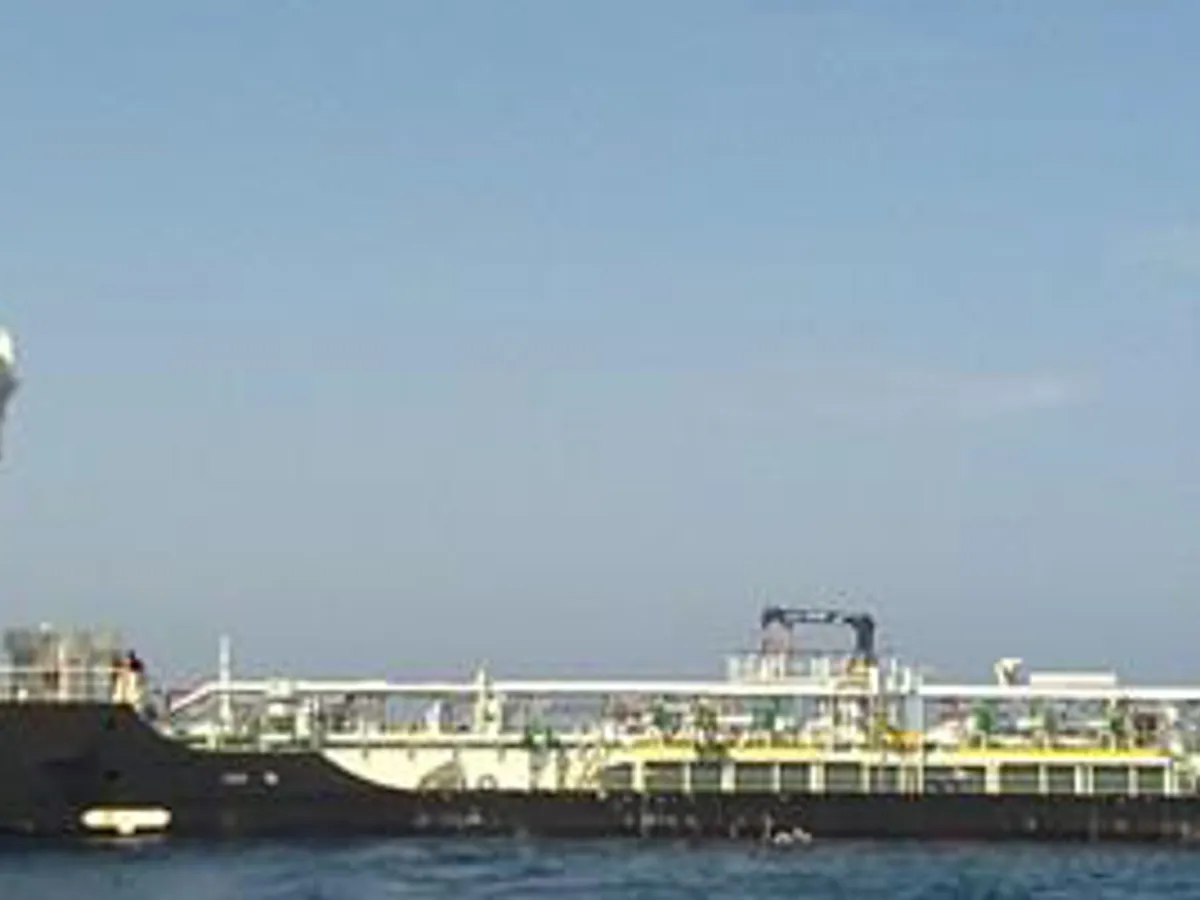 Tankowiec do przewozu ropy/chemikaliów na sprzedaż
