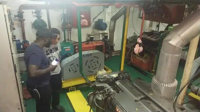 Tankowiec do przewozu ropy/chemikaliów na sprzedaż