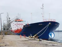 Tankowiec do przewozu ropy/chemikaliów na sprzedaż