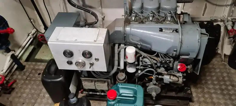 Tankowiec do przewozu ropy/chemikaliów na sprzedaż