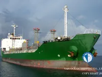 Tankowiec do przewozu ropy/chemikaliów na sprzedaż