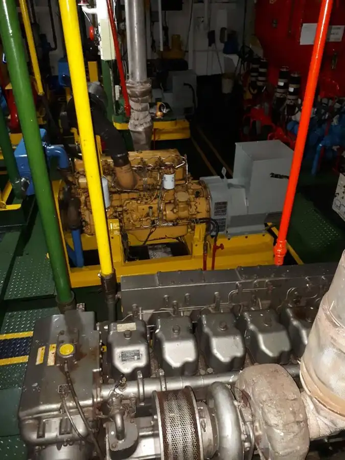 Tankowiec do przewozu ropy/chemikaliów na sprzedaż