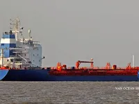 Tankowiec do przewozu ropy/chemikaliów na sprzedaż