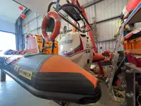 Statki robocze na sprzedaż