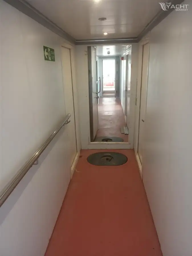 Statek wycieczkowy na sprzedaż