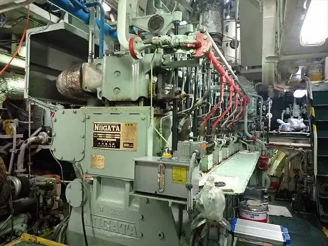 Tankowiec do przewozu ropy/chemikaliów na sprzedaż