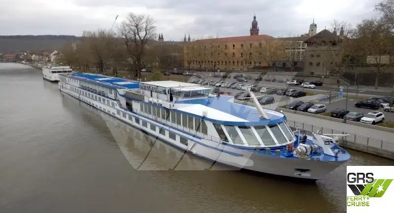 Statek wycieczkowy na sprzedaż