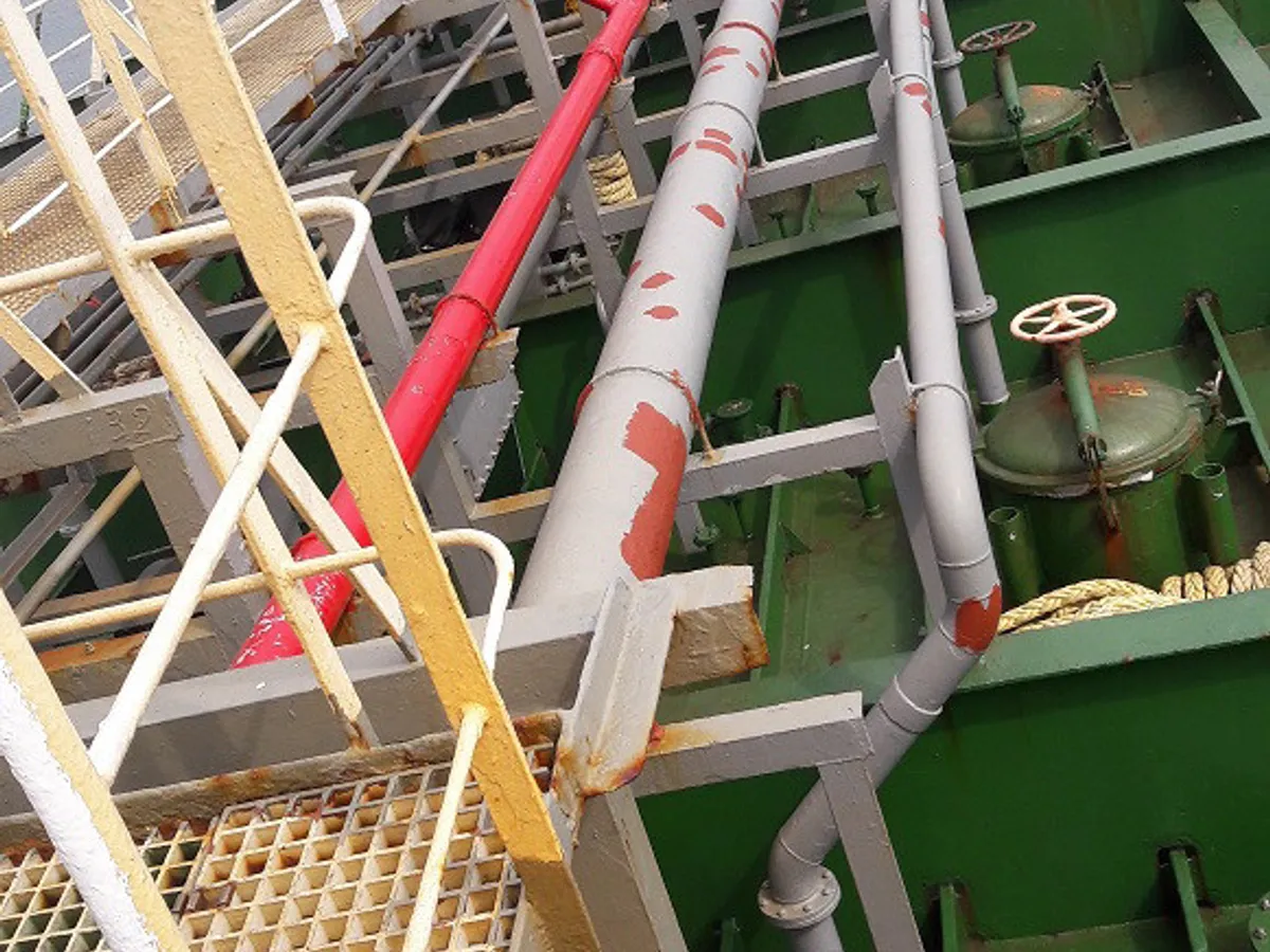 Tankowiec do przewozu ropy/chemikaliów na sprzedaż