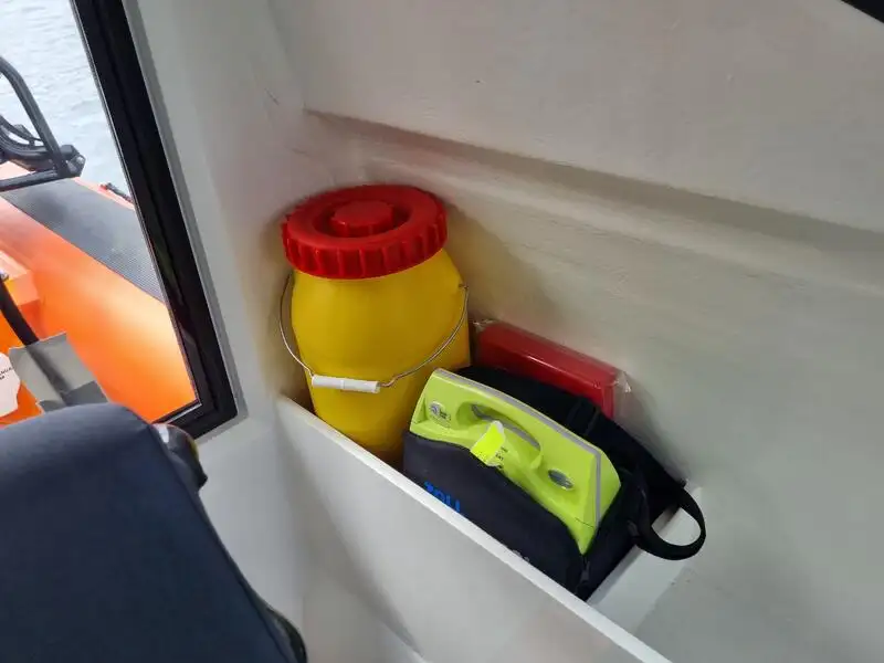 Statek kontenerowy na sprzedaż