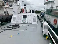 Statek załogowy na sprzedaż