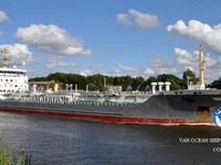 Tankowiec do przewozu ropy/chemikaliów na sprzedaż