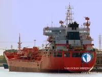 Tankowiec do przewozu ropy/chemikaliów na sprzedaż