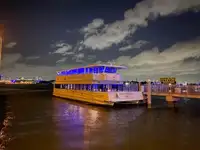 Statek pasażerski na sprzedaż