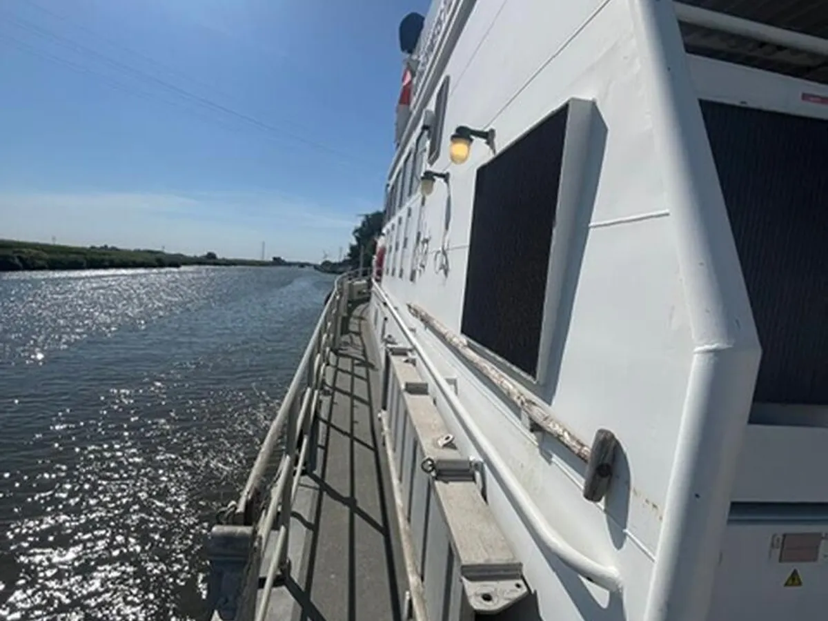 Łódź patrolowa na sprzedaż