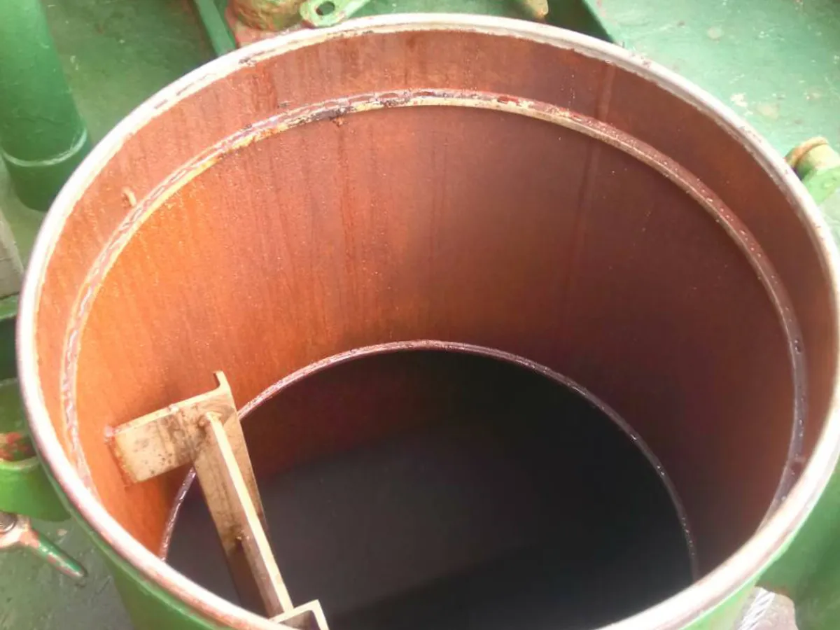 Tankowiec do przewozu ropy/chemikaliów na sprzedaż
