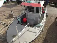 Statki robocze na sprzedaż