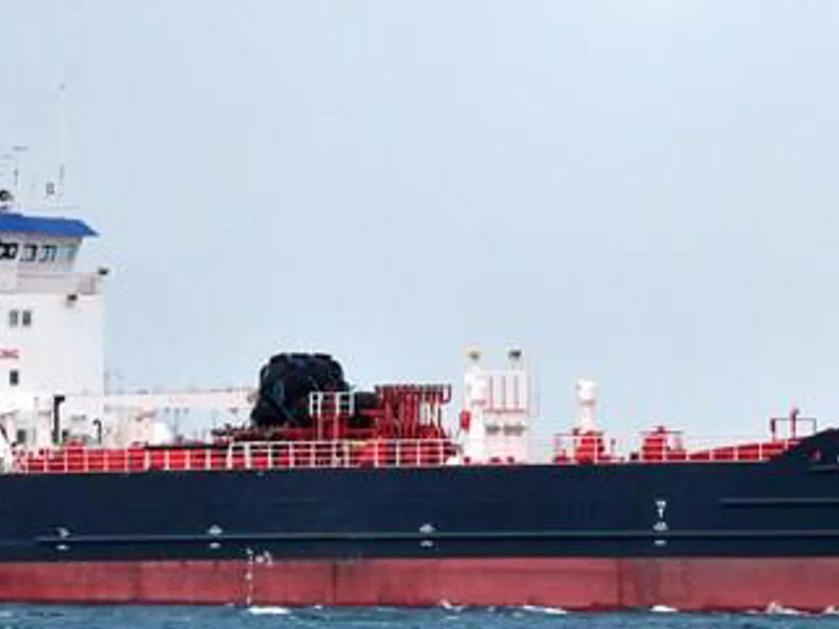 Tankowiec do przewozu ropy/chemikaliów na sprzedaż