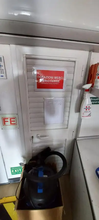 Statek załogowy na sprzedaż
