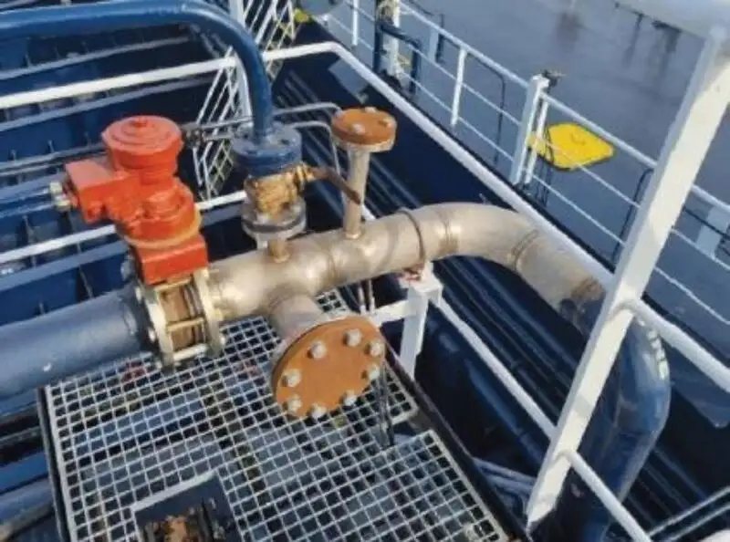 Tankowiec do przewozu ropy/chemikaliów na sprzedaż