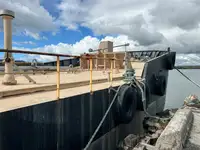 Tankowiec do przewozu ropy/chemikaliów na sprzedaż