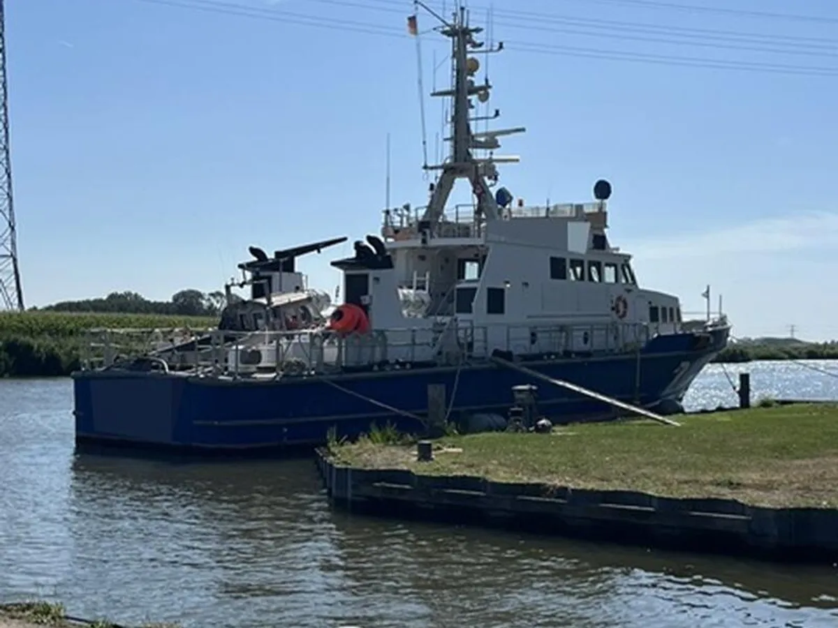 Łódź patrolowa na sprzedaż