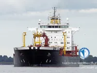 Tankowiec do przewozu ropy/chemikaliów na sprzedaż