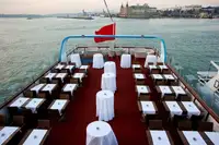 Statek-restauracja na sprzedaż