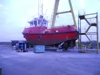 Łódź holownicza na sprzedaż