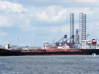 Tankowiec do przewozu ropy/chemikaliów na sprzedaż