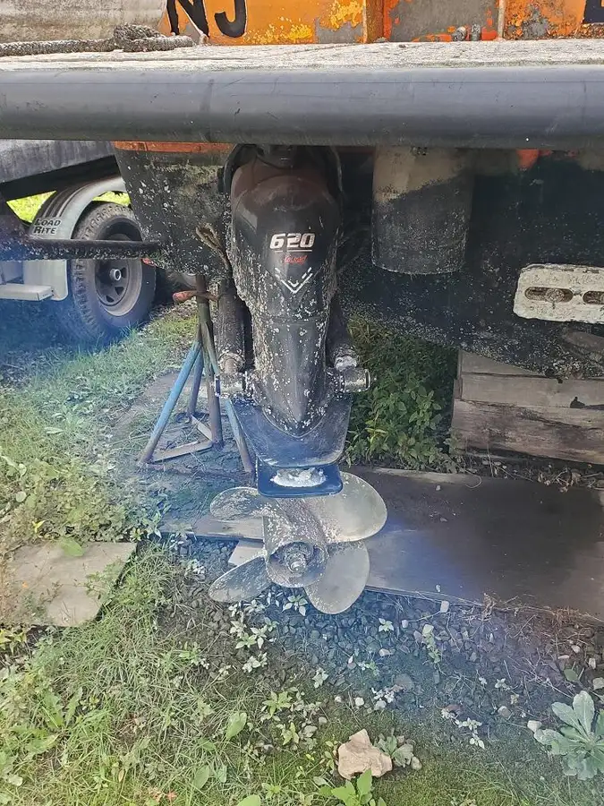 Statki robocze na sprzedaż