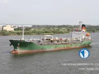 Tankowiec do przewozu ropy/chemikaliów na sprzedaż