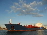 Tankowiec do przewozu ropy/chemikaliów na sprzedaż