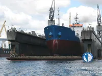 Tankowiec do przewozu ropy/chemikaliów na sprzedaż
