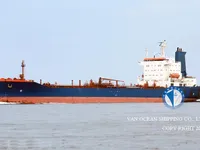 Tankowiec do przewozu ropy/chemikaliów na sprzedaż