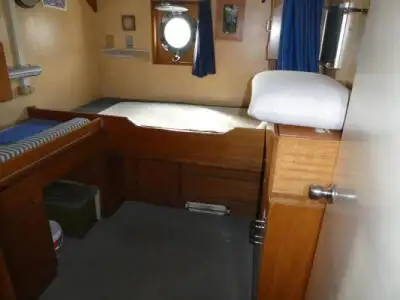 Statek badawczy na sprzedaż