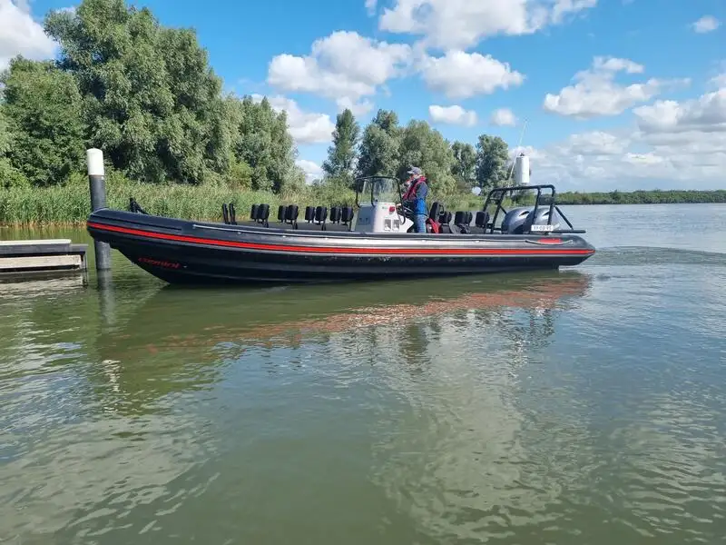Statek kontenerowy na sprzedaż