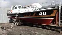 Łódź pilotująca na sprzedaż