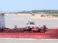Tankowiec do przewozu ropy/chemikaliów na sprzedaż