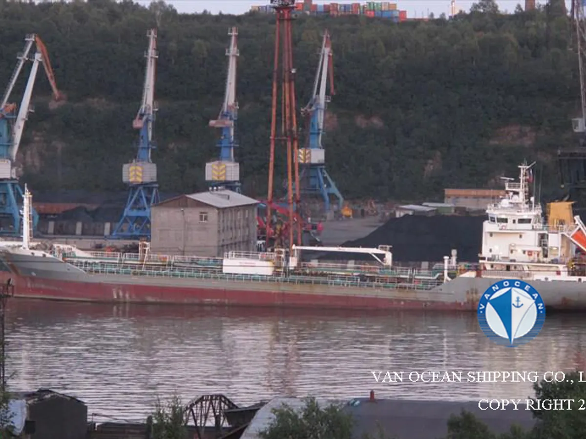 Tankowiec do przewozu ropy/chemikaliów na sprzedaż