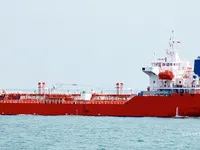 Tankowiec do przewozu ropy/chemikaliów na sprzedaż