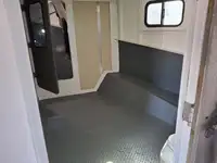 Holownik na sprzedaż