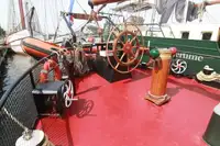 Pływający hotel na sprzedaż