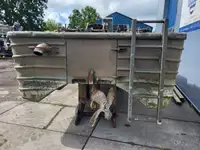 Statki robocze na sprzedaż
