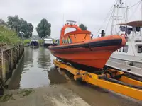 Sztywno-powłokowa łódź pontonowa na sprzedaż