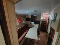 Statek badawczy na sprzedaż